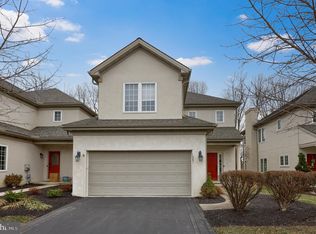 1081 Stillwood Cir, Lititz, PA 17543