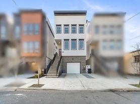 94 Van Horne St, Jersey City, NJ