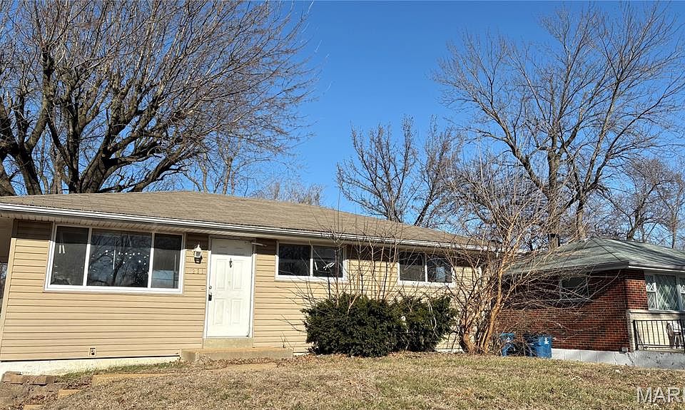 1st image of 1231 Reale Ave