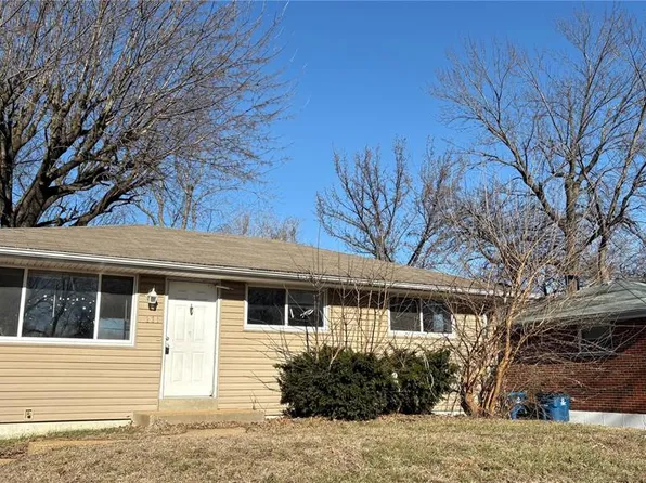1231 Reale Ave, Saint Louis, MO 63138