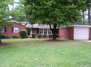 6905 Holly Dr, Raleigh, NC 27615