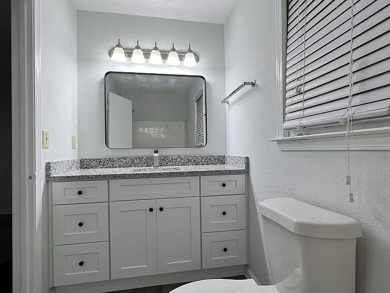 5020 Leeshire Trl — Photo 15