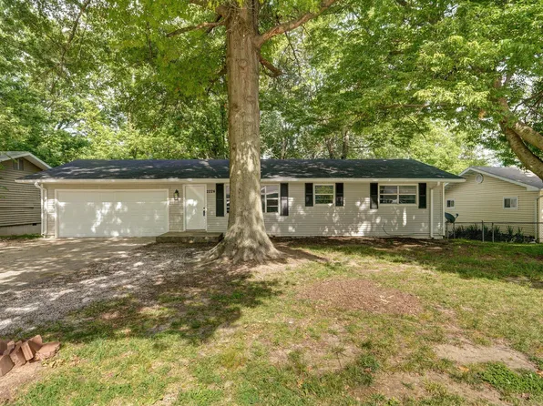2224 N Aline Avenue, Springfield, MO 65803