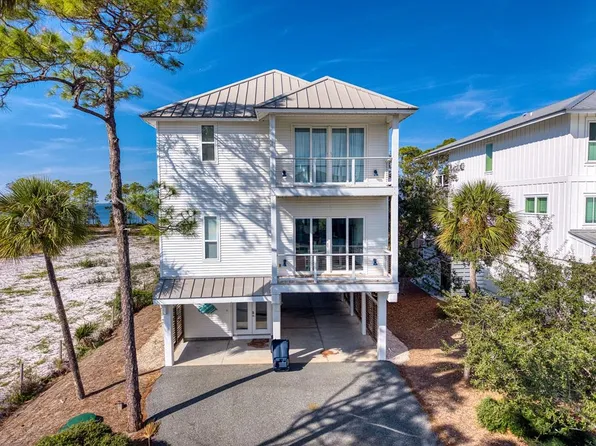 1629 Wayfarers Ct, Eastpoint, FL 32328