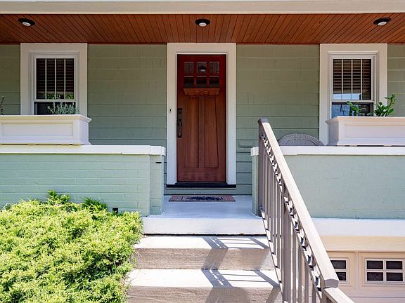 3rd image of 1022 Altavia Ave
