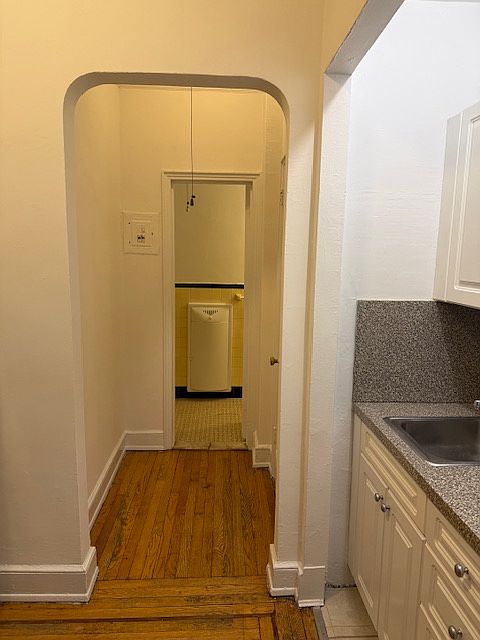 1st image of 27 E 94th St APT 3C