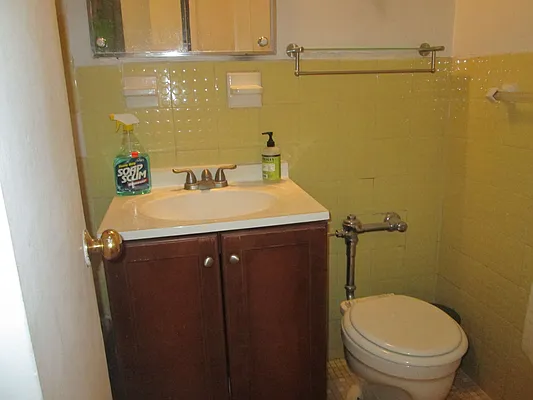 Rented by Richard Marks LLC | media 6