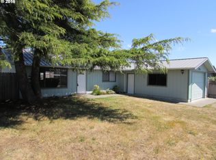 290 Tanbark Rd, Brookings, OR 97415