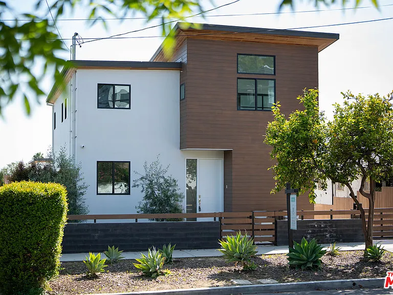 2512 Berkeley Ave — Photo 5