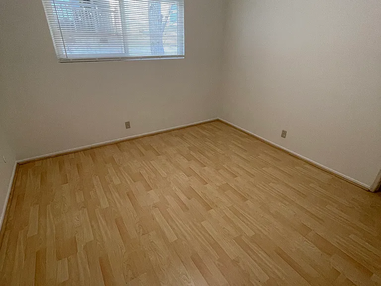361 Waldo Ave #10 — Photo 7