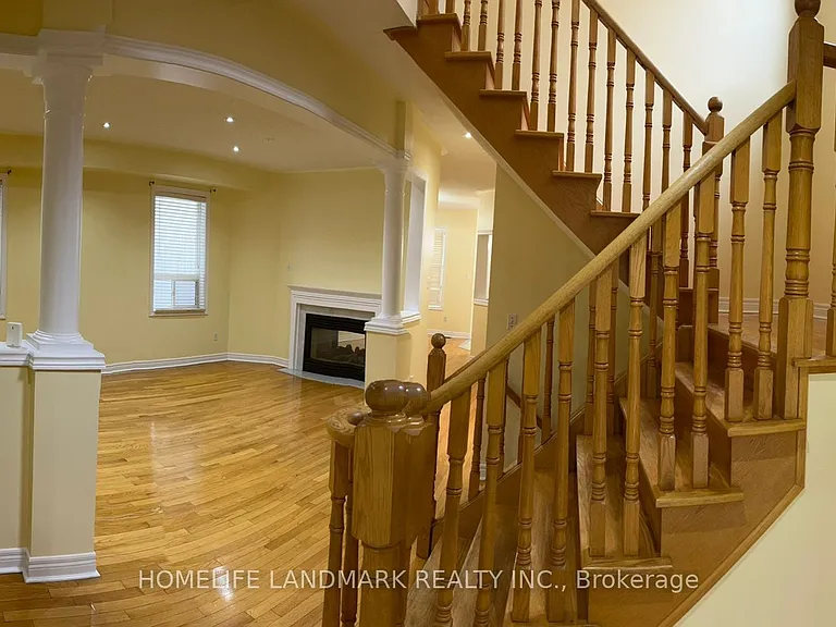 544 Matisse Pl — Photo 20