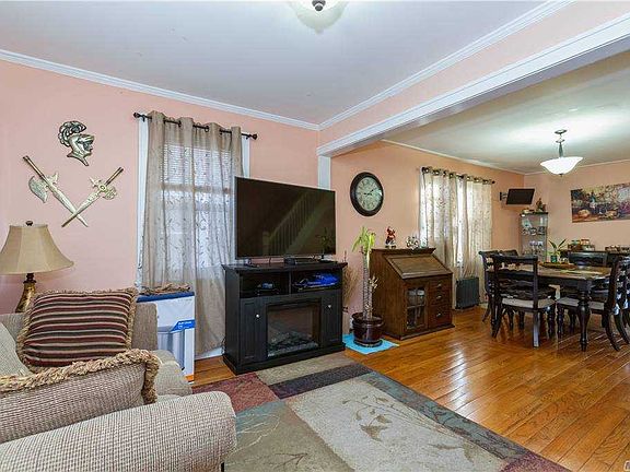 4th image of 13908 Glassboro Ave