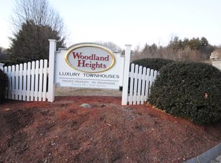 75 Overlook Cir, Hudson, NH 03051