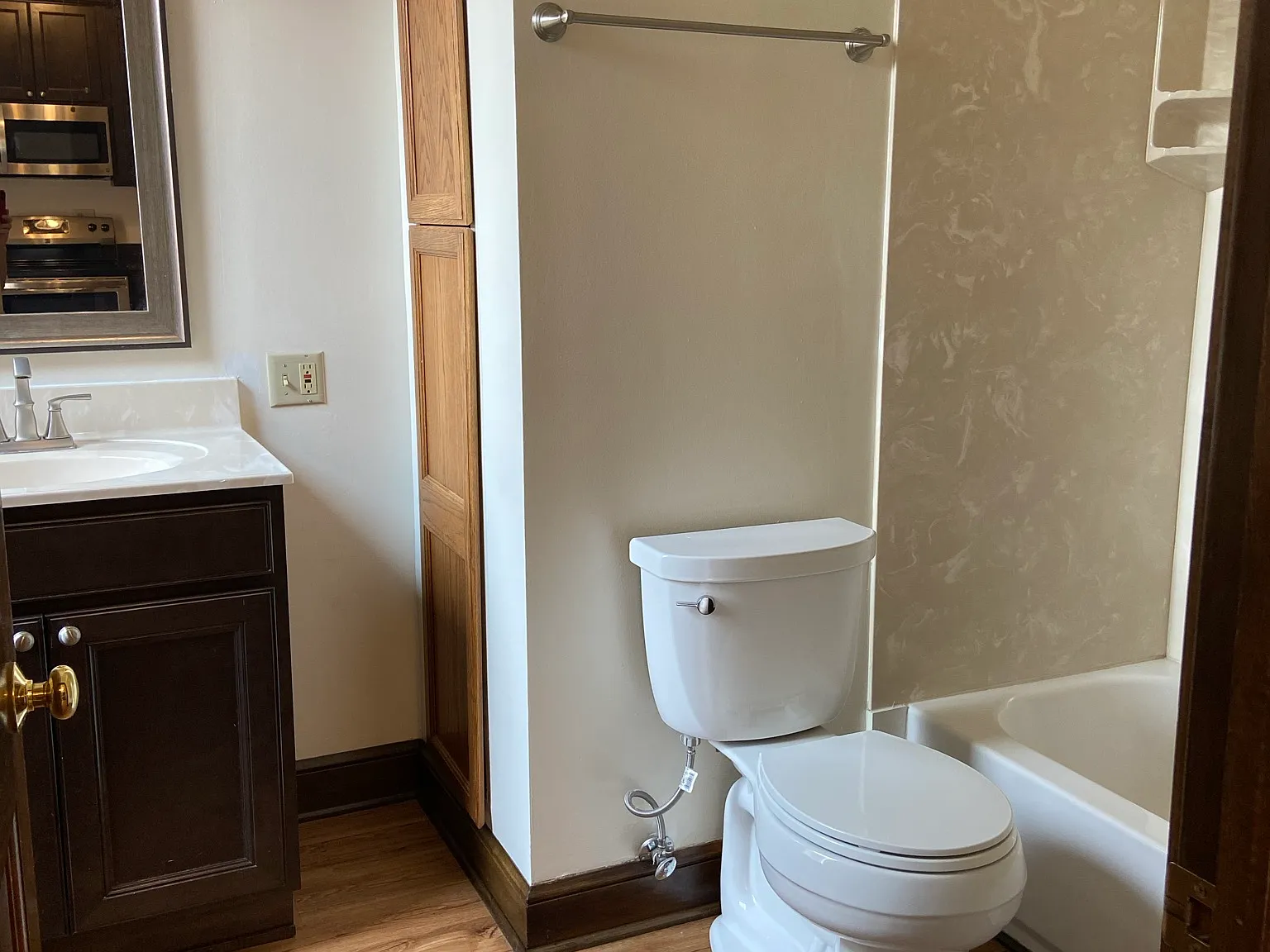 1 bed, $1,200 — Photo 4