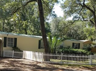 11 Triangle Rd, Saint Helena Island, SC 29920