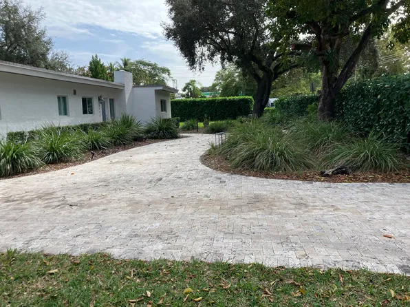 5495 SW 68th Ave, Miami, FL 33155