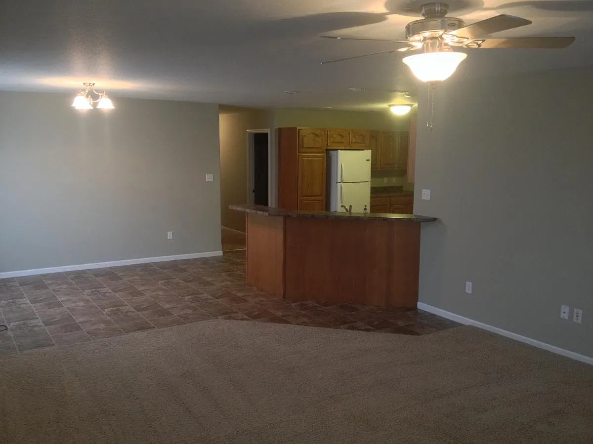 Timberline Drive, Farmington — Photo 4