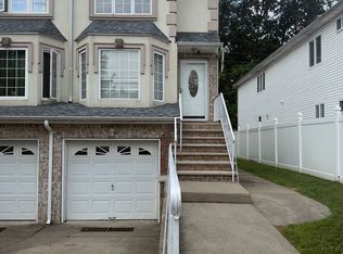 479 Mosely Ave #1, Staten Island, NY 10312