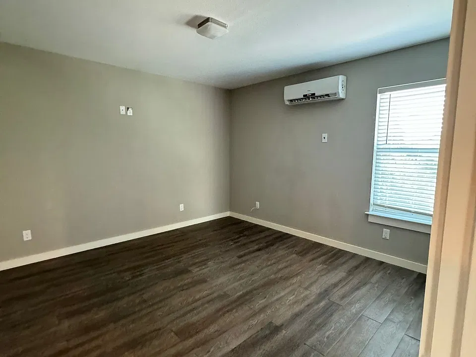 Bedroom 1
318 798