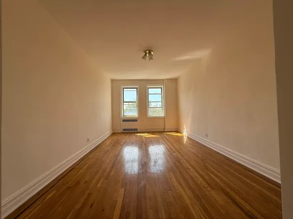 1717 Avenue N image 15 of 23