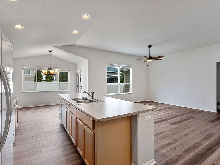 8611 15th Street Rd — Photo 16