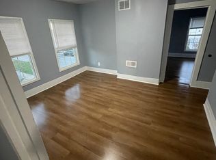 200 E Webster St #B, Joliet, IL 60432