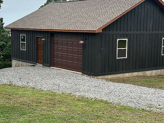 5th image of 33 River Ridge Ln