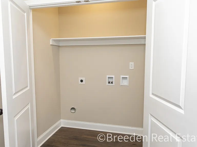 382 Harper Ave #382 — Photo 9