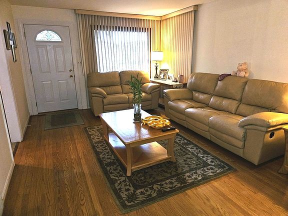 5th image of 1610 N 22nd Ave