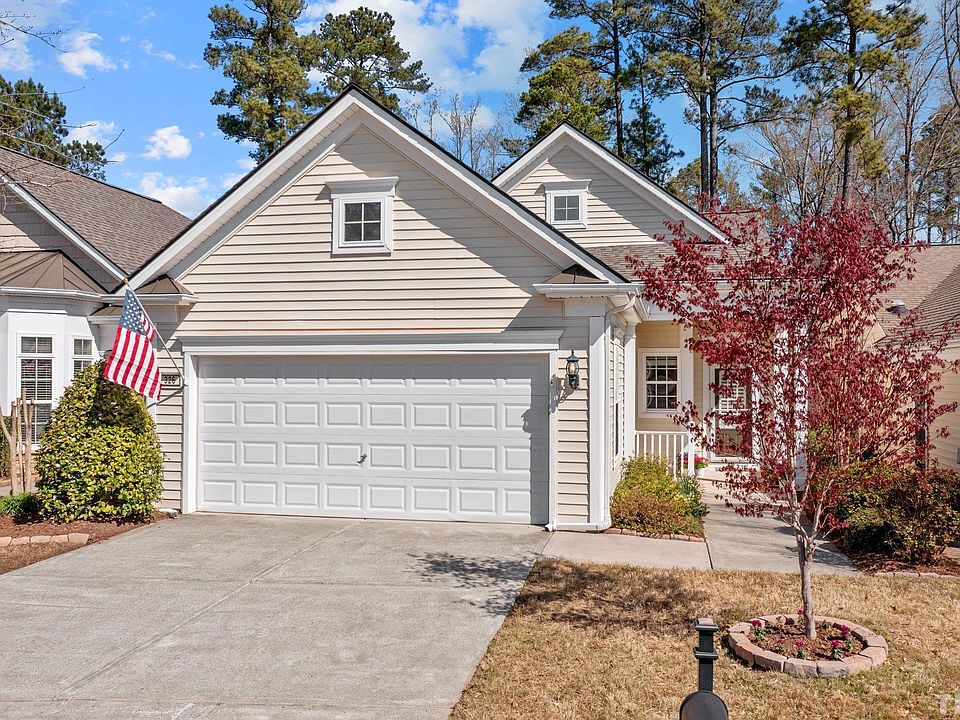 1st image of 326 Fenmore Pl