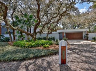 14821 Lake Magdalene Cir, Tampa, FL 33613
