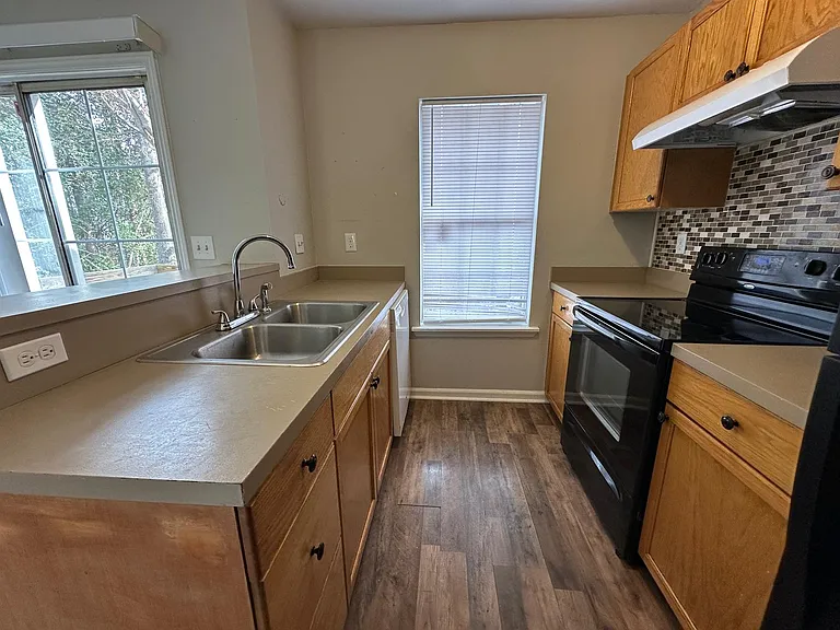 6354 Windsor Gate Ln — Photo 8