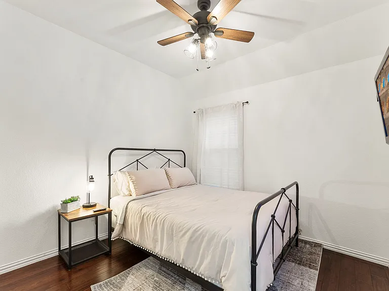 1478 Cambridge Dr — Photo 21