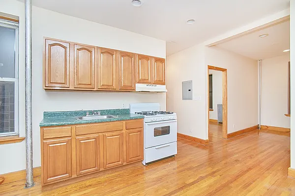 Rented by Compass | media 21