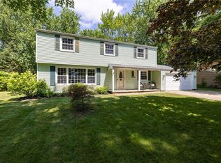 10 Solmar Dr, Rochester, NY 14624