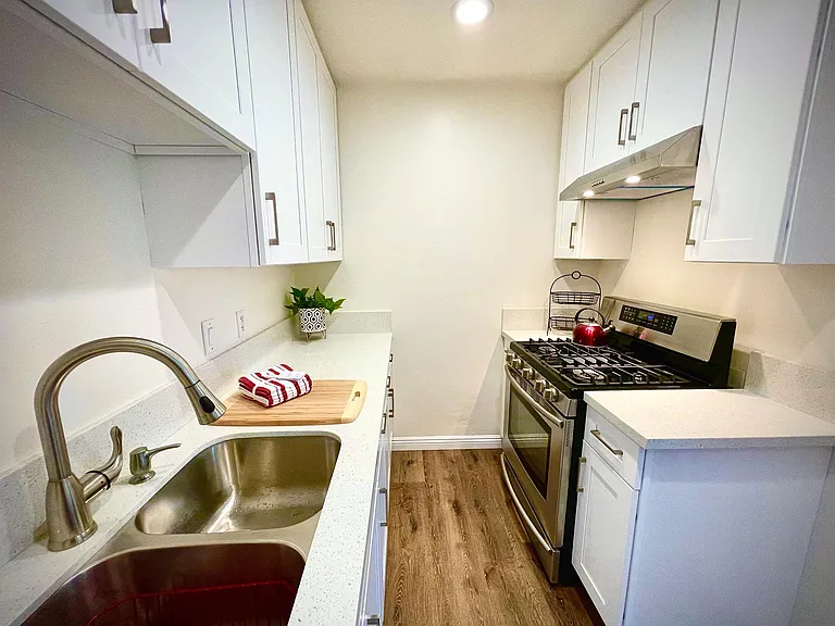 4262 Pepper Dr — Photo 15