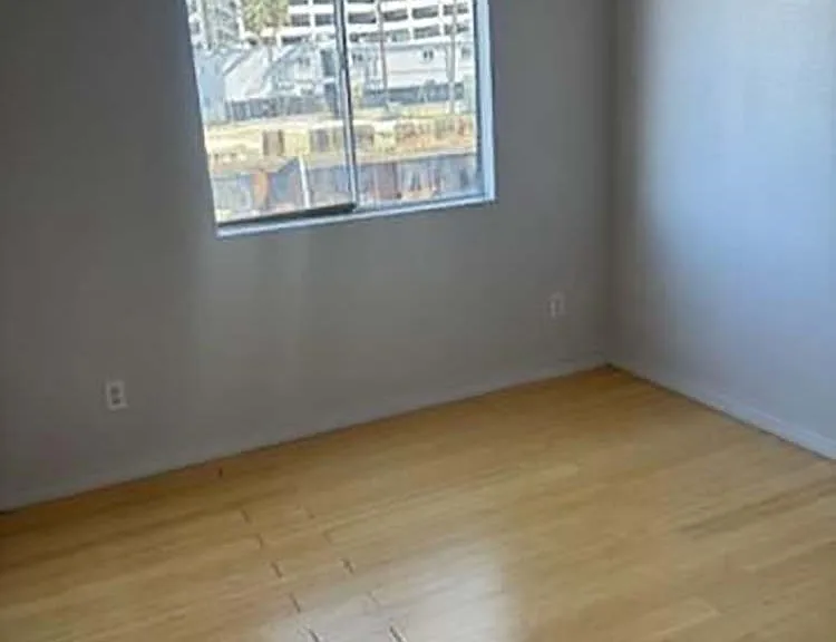 231 W Philadelphia Ave #1 — Photo 4