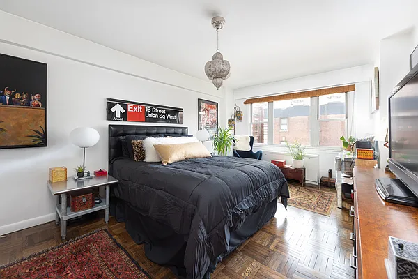 Sold by Compass | media 5