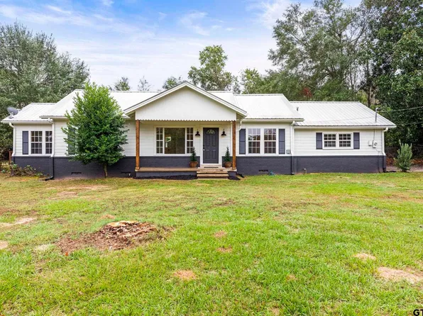 101A Choctaw Trl, Henderson, TX 75652