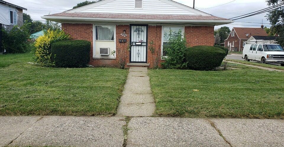 1st image of 3834 18th St