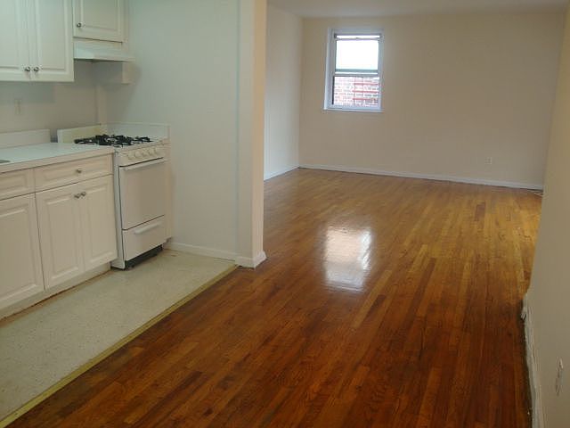 1st image of 14325 41st Ave APT 606