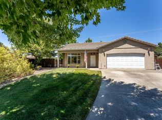 3198 Van Housen Dr, Ukiah, CA 95482