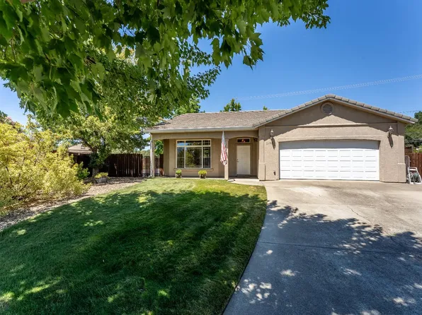 3198 Van Housen Drive, Ukiah, CA 95482