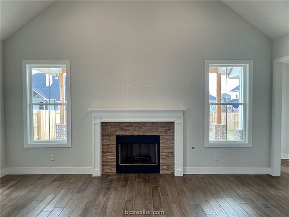 4th image of 3534 Parmer Crk
