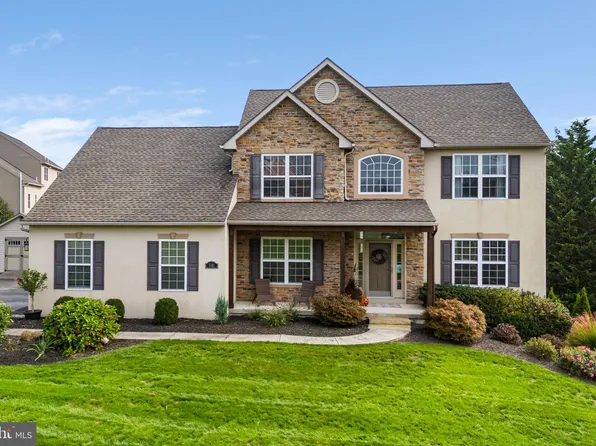 5521 Sunset Dr, Schnecksville, PA 18078