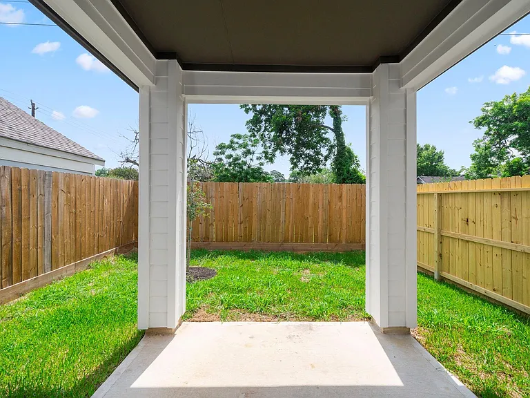5516 Hardy St — Photo 27