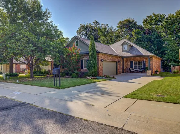 2116 Turtle Creek Dr, Norman, OK 73071