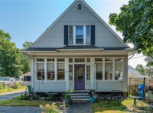 48 Central St, Warwick, RI 02886