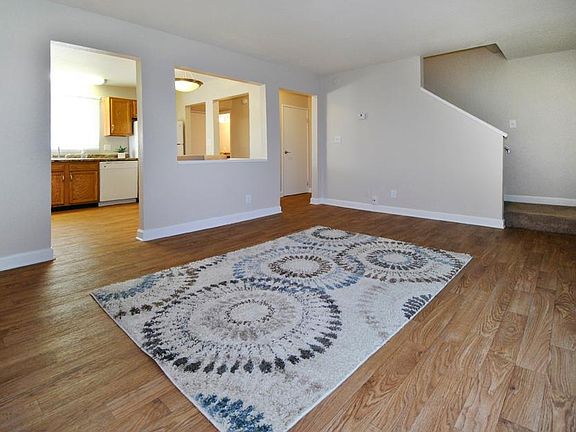 4th image of 1337 Foxfire St
