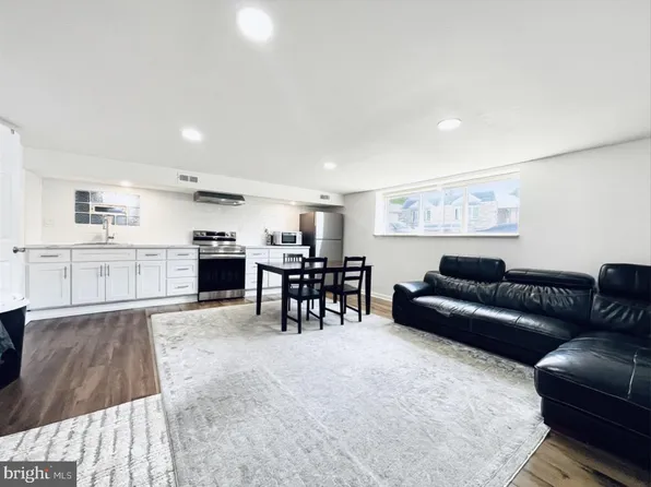 7826 Brier St, Philadelphia, PA 19152